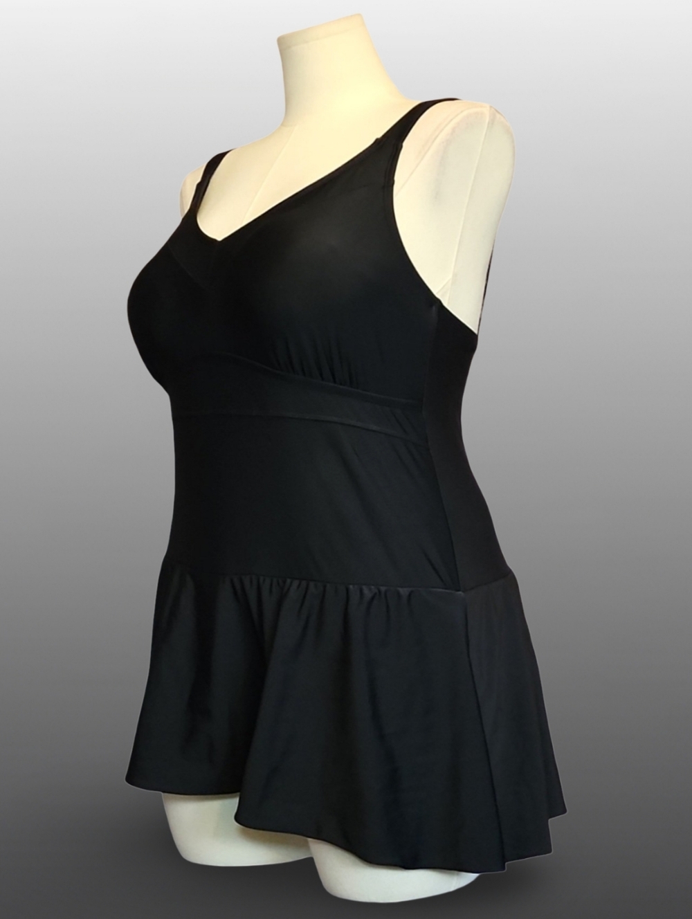 Merona V-Neck Swimdress in solid black. Sz 18BodiceThe fitted bodice features